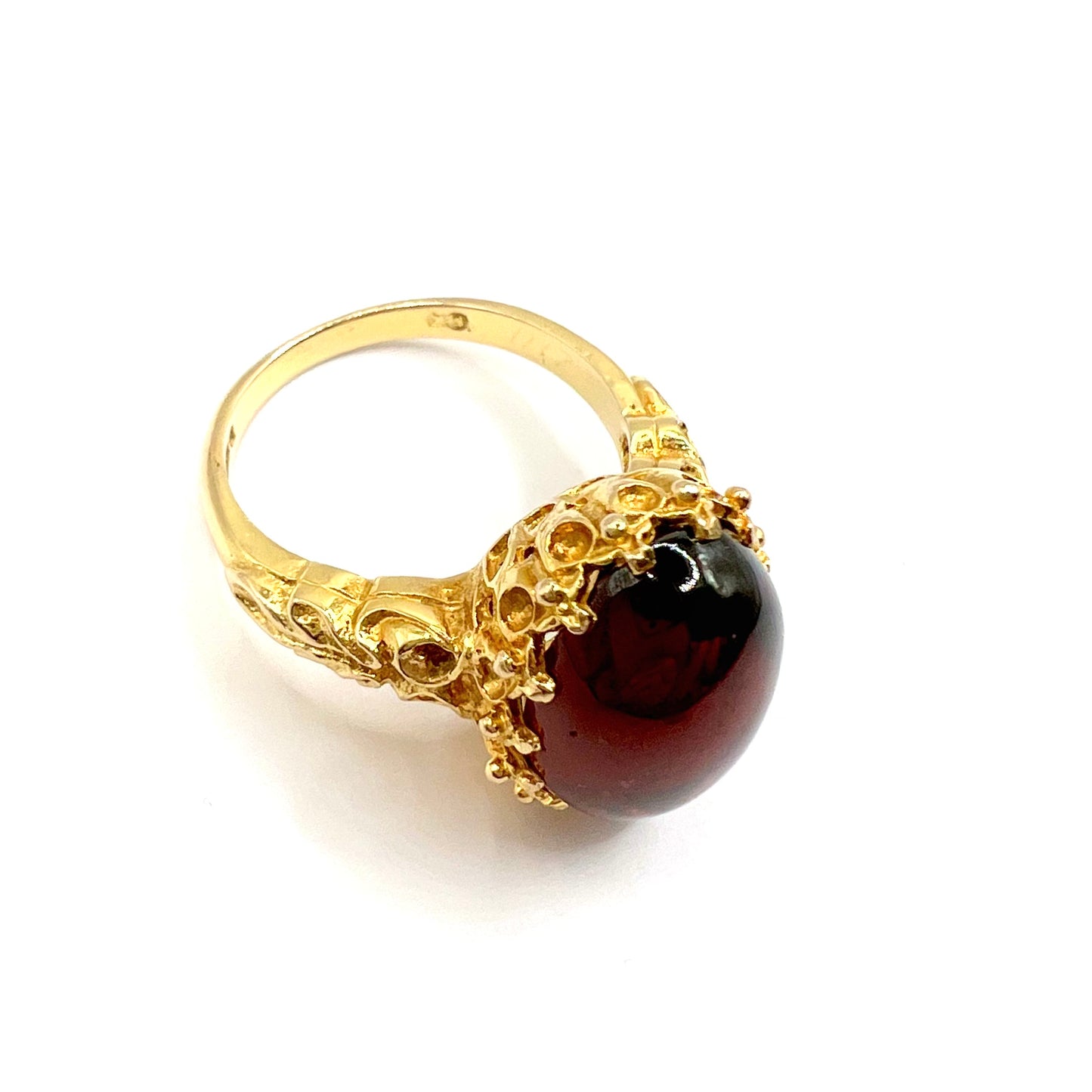 Antique 9ct Gold Oval Cabuchon Garnet Cocktail Ring, Size M