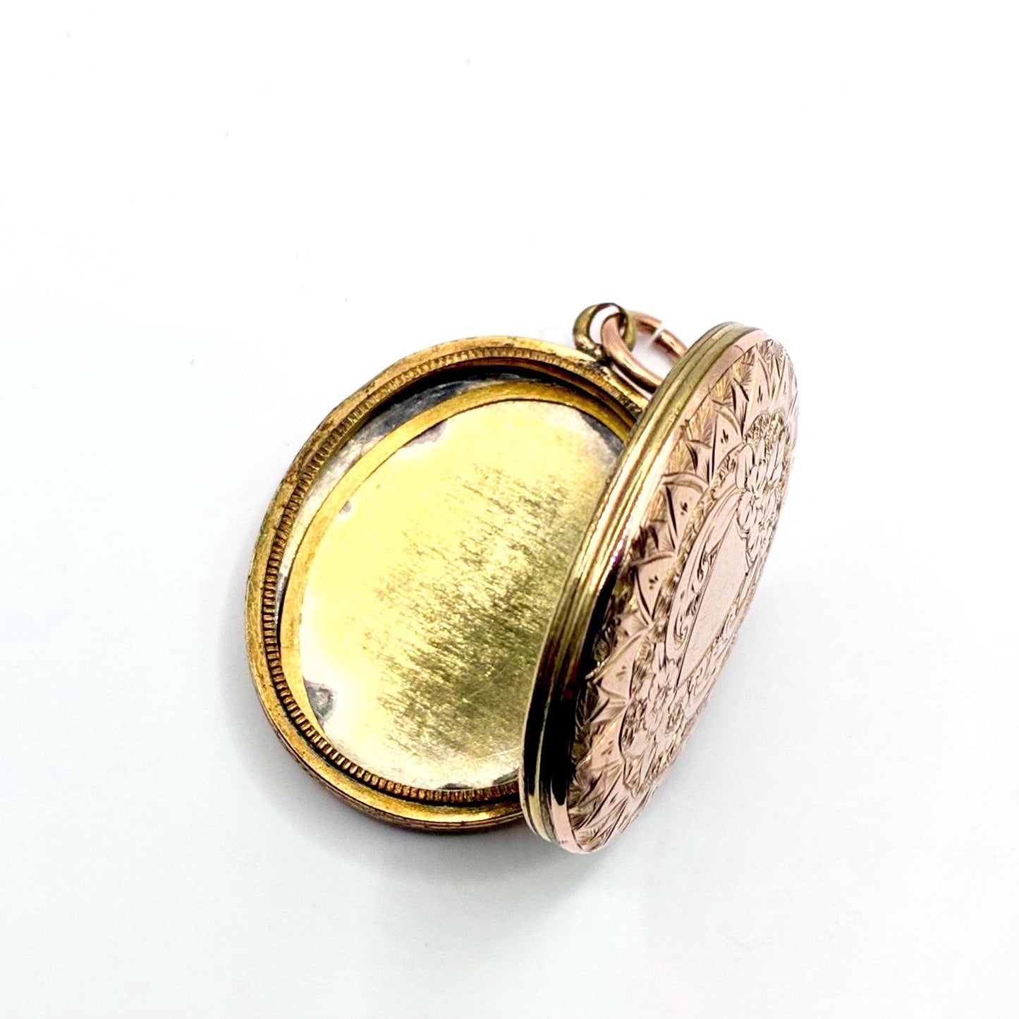 Victorian 9ct Gold Back and Front Engraved Photograph Locket Pendant, circa 18801900