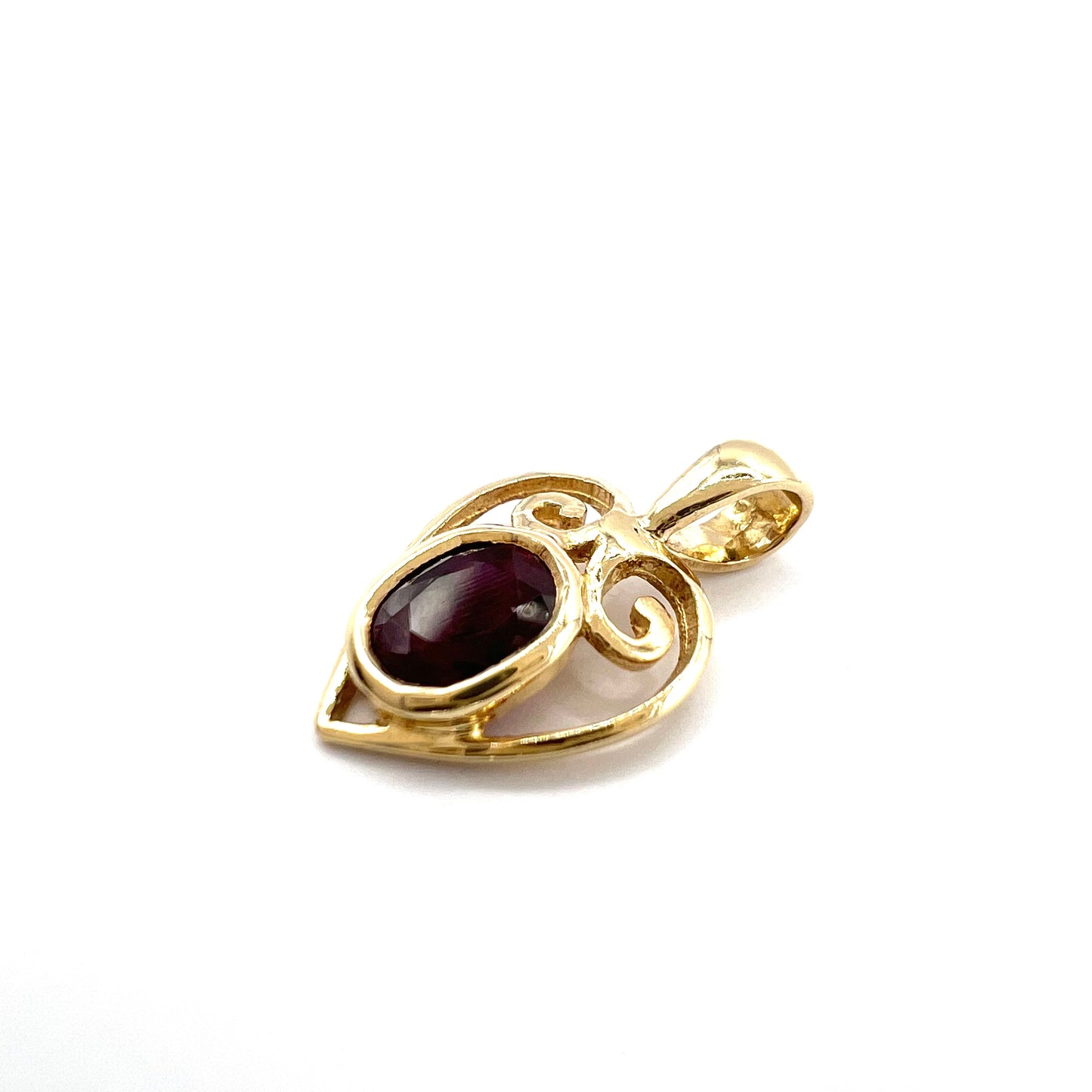 Vintage 9ct Yellow Gold Garnet Heart Pendant