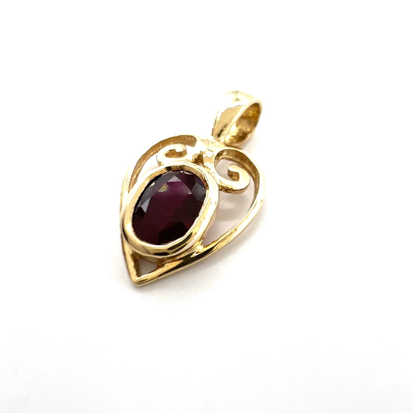 Vintage 9ct Yellow Gold Garnet Heart Pendant