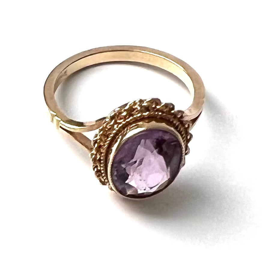 Delicate Antique 9ct Gold Oval Cut Amethyst Dress Ring, Size M