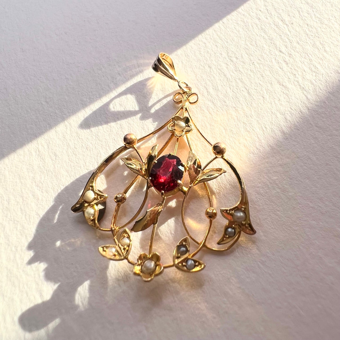 Antique 9ct Gold Victorian Garnet and Seed Pearl Pendant