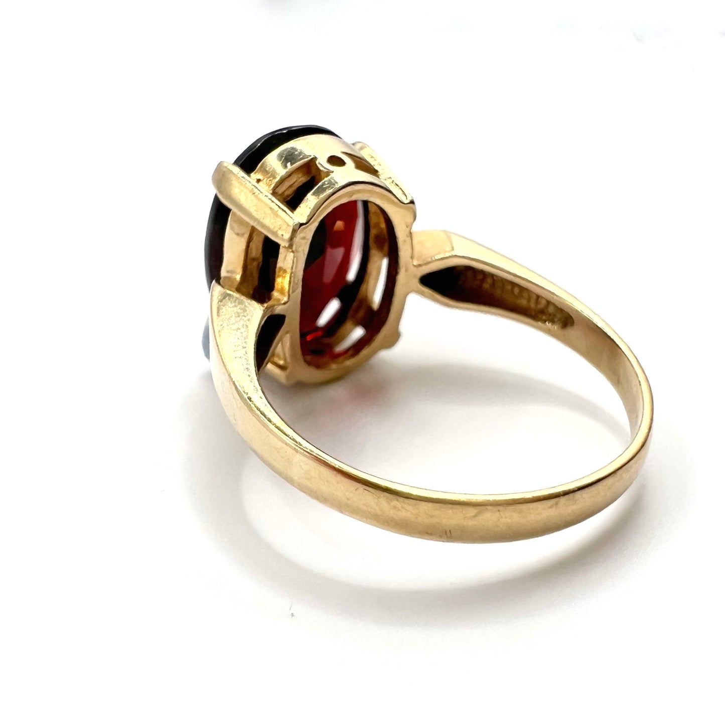 Vintage 9ct Gold Oval Cut Garnet Cocktail Ring, Size M