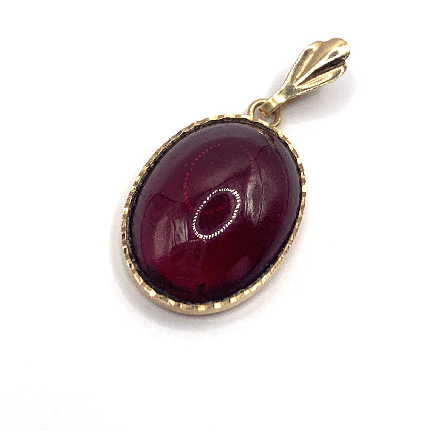 Vintage 9ct Yellow Gold Garnet Cabochon Pendant